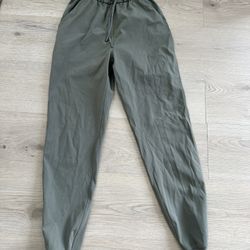 Lululemon On The Fly Jogger Pants - Sz 2