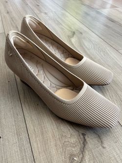 Size 42 (EU) VIVAIA Beige 2” Platform Heels