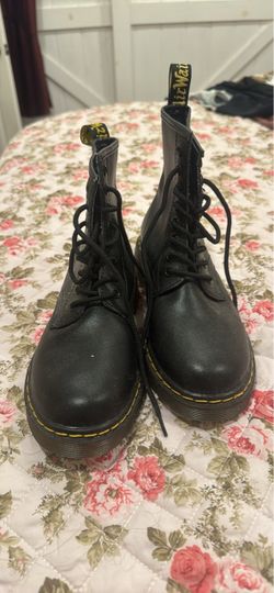 INSPIRED!!! Dr. Martens Black Leather Lace-Up Boots