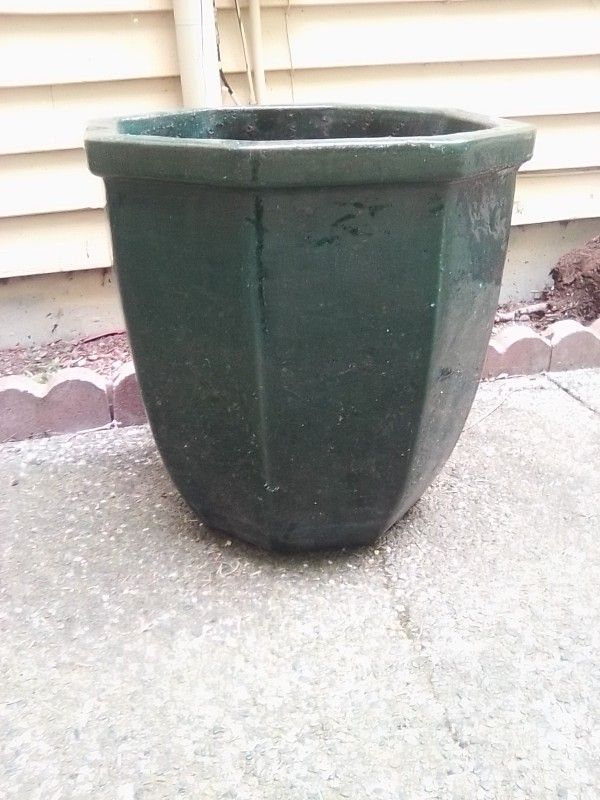 19x19in Ceramic Large Pot