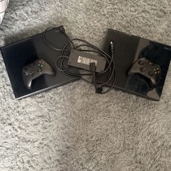 Two defective XBox 360 W/ controller 