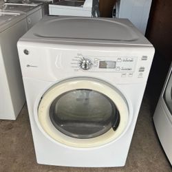 GE dryer in excellent condition🔥