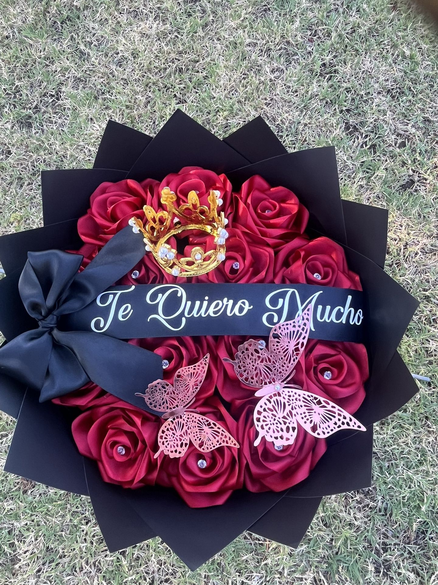 Ribbon Roses Bouquet