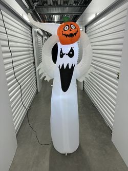 Inflatable Halloween Ghost/ Ghoul 6ft 