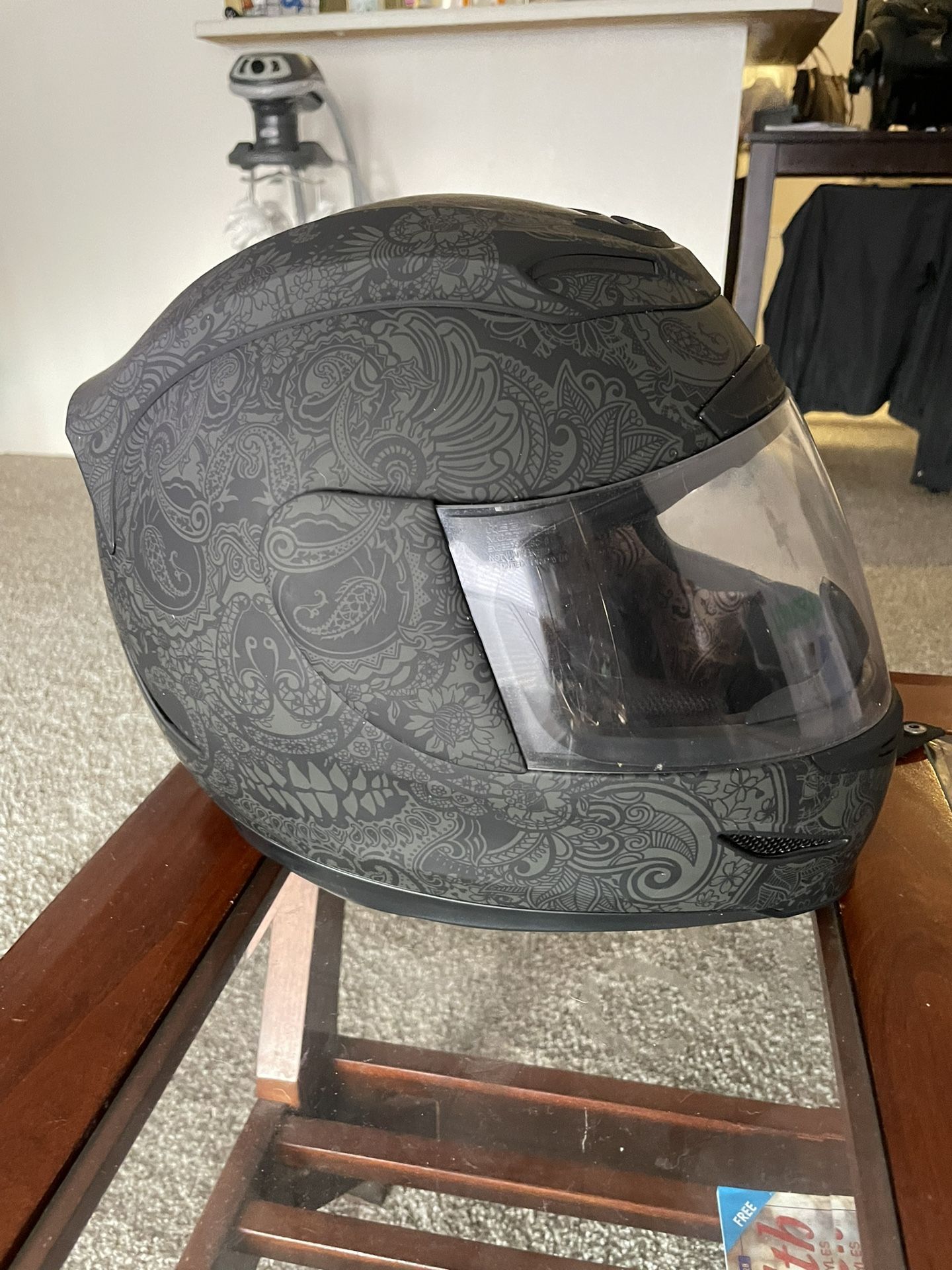 ICON HELMET WITH BLUETOOTH