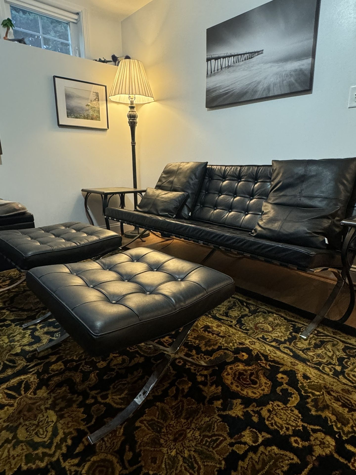 Mie Van Der Rohe (Barcelona Couch And Ottomans)