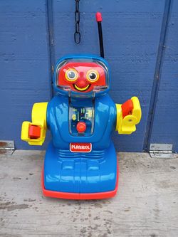 Playskool Alphie Robot. Rc. 1993. #1058. No Control. Turns On