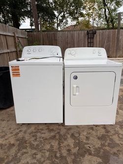 Whirlpool Washer and Dryer Set