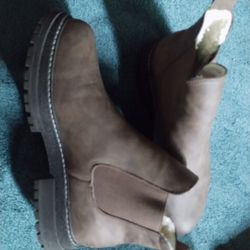 Roxy Women's Lorena Chelsea Slip-on Boots