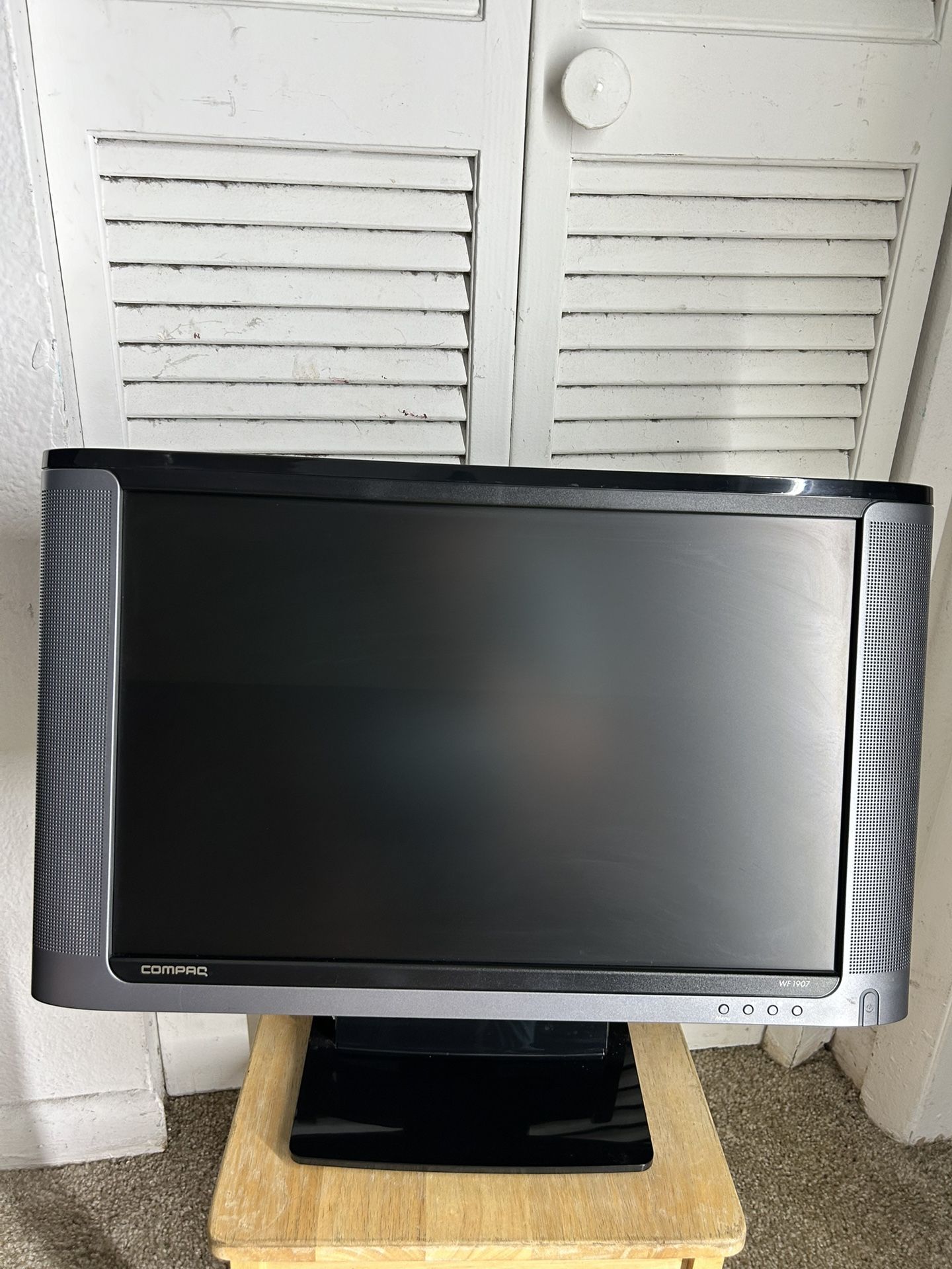 HP Compaq Monitor