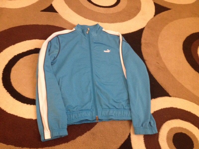 Girls puma jacket ✔️💙