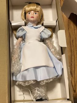 Vintage The Disney Collection Alice in Wonderland 13" Porcelain Doll