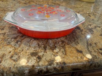 Pyrex Red Oval Casserole Dish with Lid