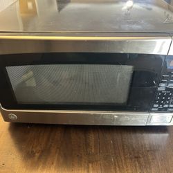 GE countertop microwave