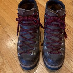 Women’s Retro Hiking Boots