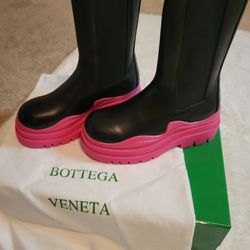 Women’s Bottega Veneta ‘Tire' Chelsea boots