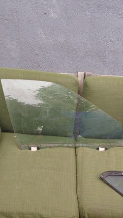 Accord 92 Passenger side window.