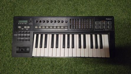 Roland A300 pro
