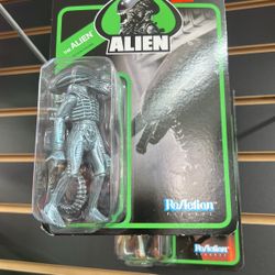 Alien Figures Brand New 