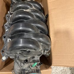 18-20 F150 5.0 Intake Manifold