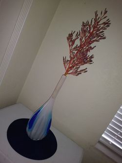 Blue and white flower vase.