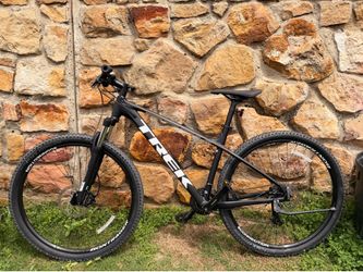 Trek Marlin 5 (Medium)