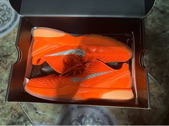 Kobe 6 Total Orange Size 7y