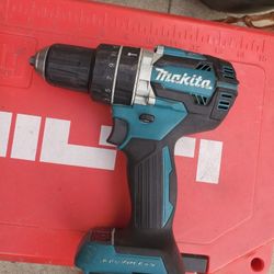Makita
18V LXT Lithium-Ion 1/2 in. Brushless Cordless Hammer Driver-Drill (Tool Only)
