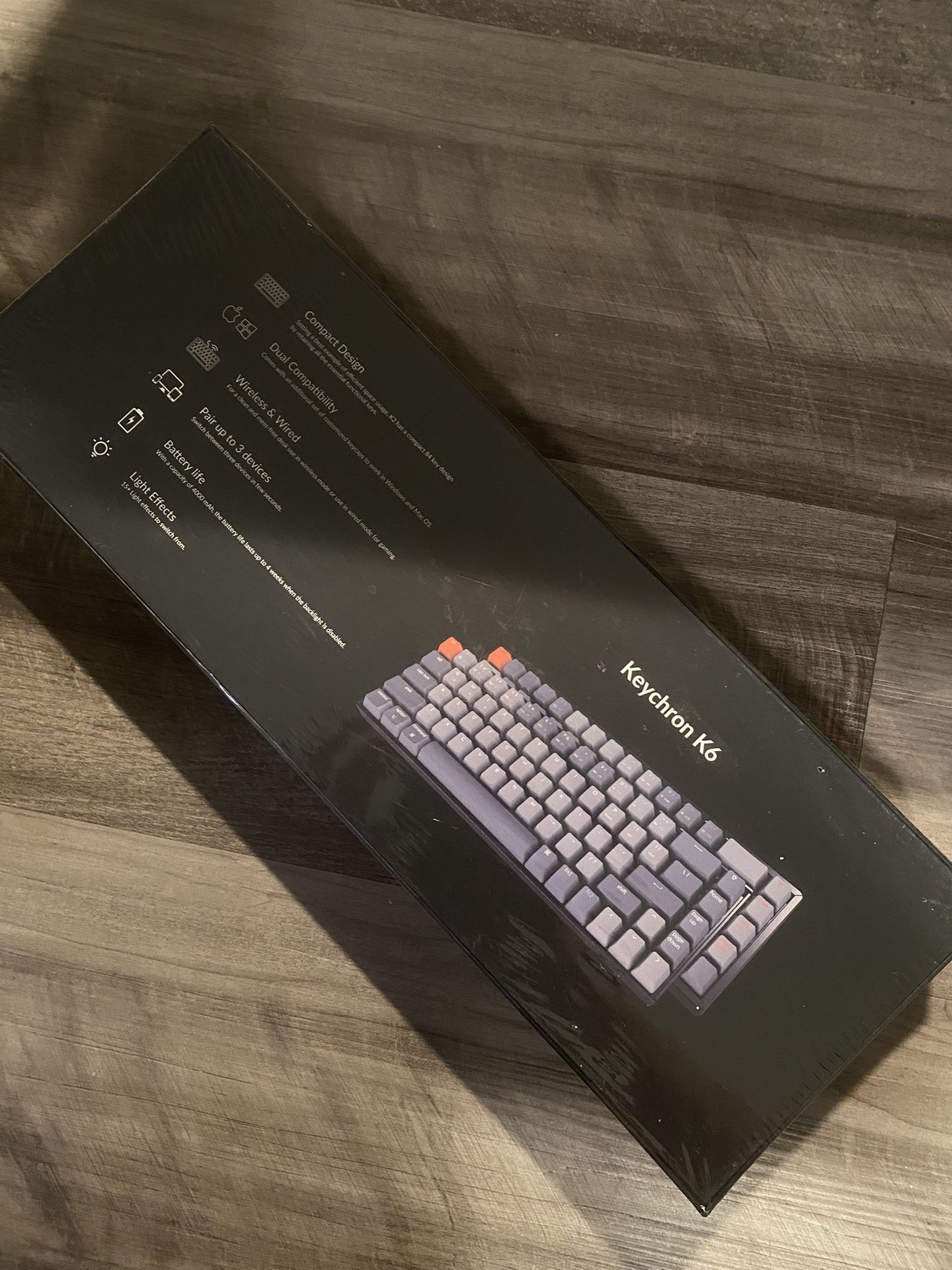 Keychron K6 Mechanical keyboard (wired AND Wireless)
