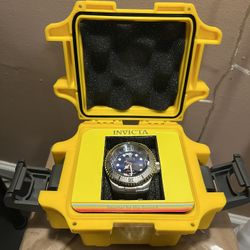 Invicta 45916 Men's Reserve Hydromax Automatic Blue Dial Watch