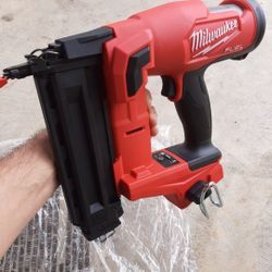 Milwaukee M18 Nailer  Gen II 18-Gauge Brad Nailer (Tool-Only)