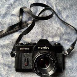 Working Mamiya DSX 1000 B 135mm vintage film camera 50mm 1:1.8 lens japan made. Photography student’s choice 