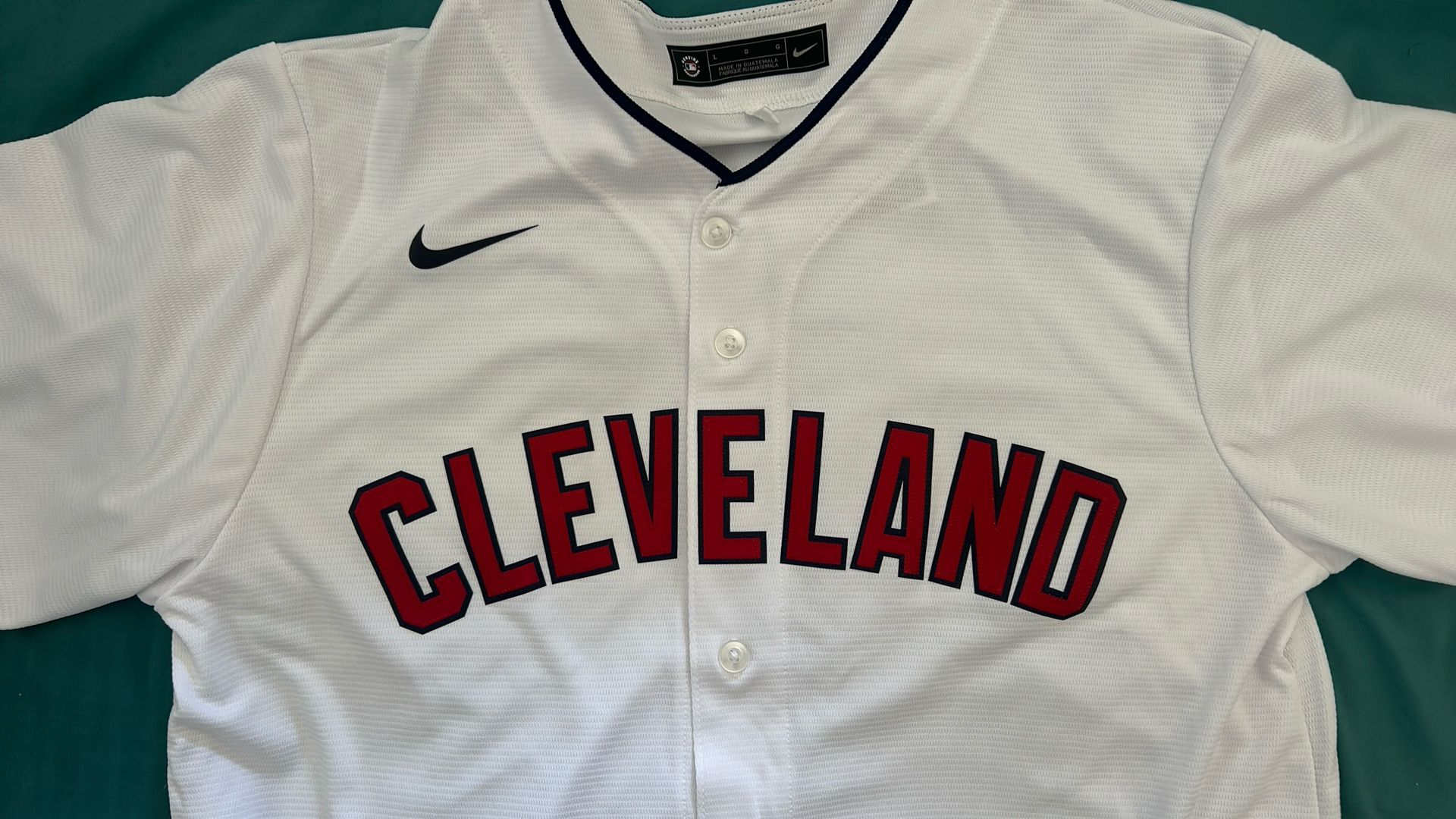 Cleveland Indians White Cleveland Road Nike Jersey BRAND NEW Size Men’s Large