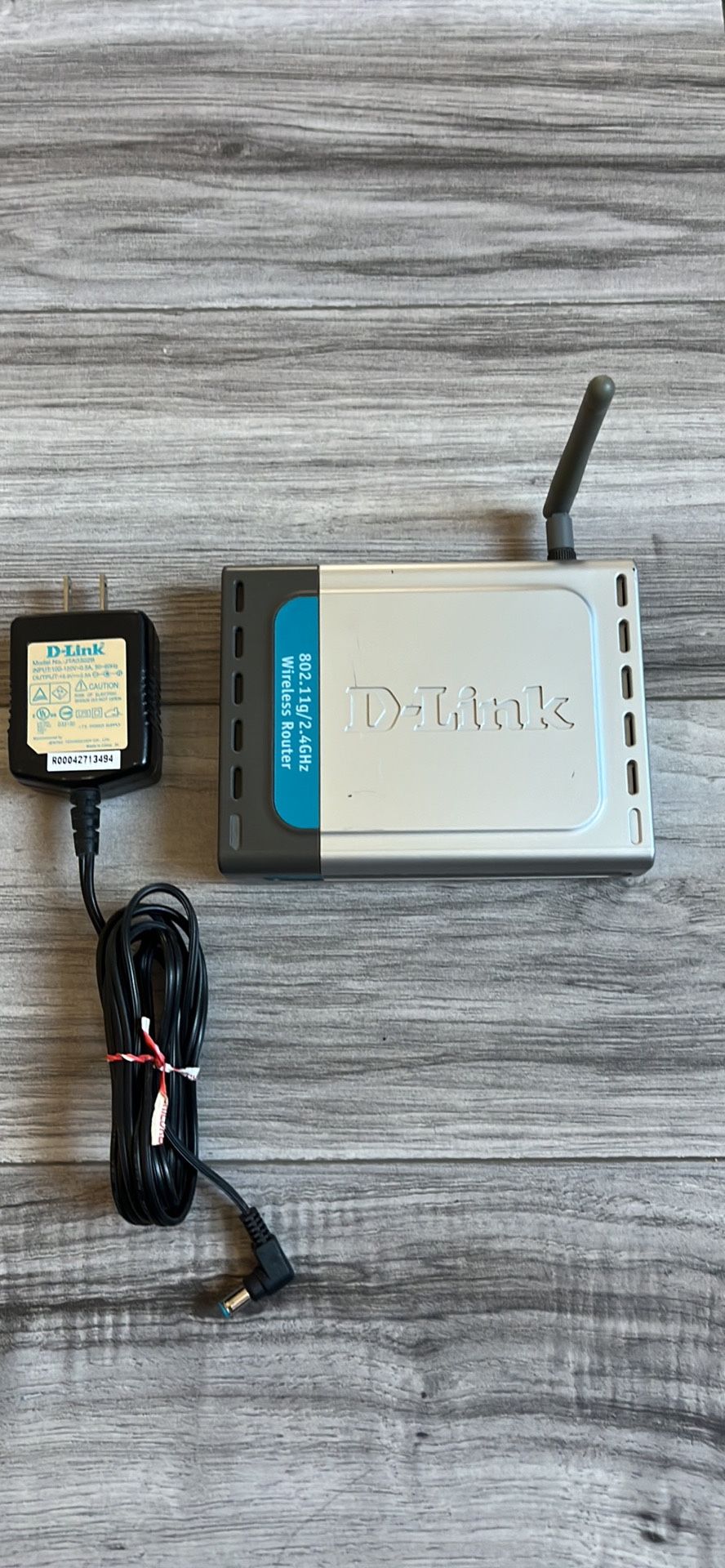 D-Link DI-524 wireless Router with AC Power Adapter
