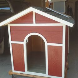 Dog House 🏡