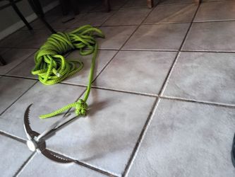 Grappling Hook with 50' of Green Rope