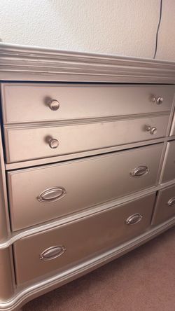 Beautiful Glam 6-Drawer Dresser – Cream/Champagne