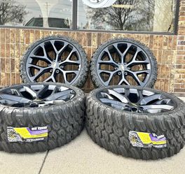 24” SNOWFLAKE BLACK WHEELS GMC SIERRA YUKON SILVERADO TAHOE 33” Mud MT TIRES NEW-WE FINANCE