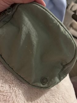 Olive green fanny pack - $5 