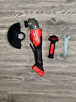 M18 FUEL 18-Volt Lithium-Ion Brushless Cordless 4-1/2 in./6 in. Braking Grinder with Paddle Switch (Tool Only)
