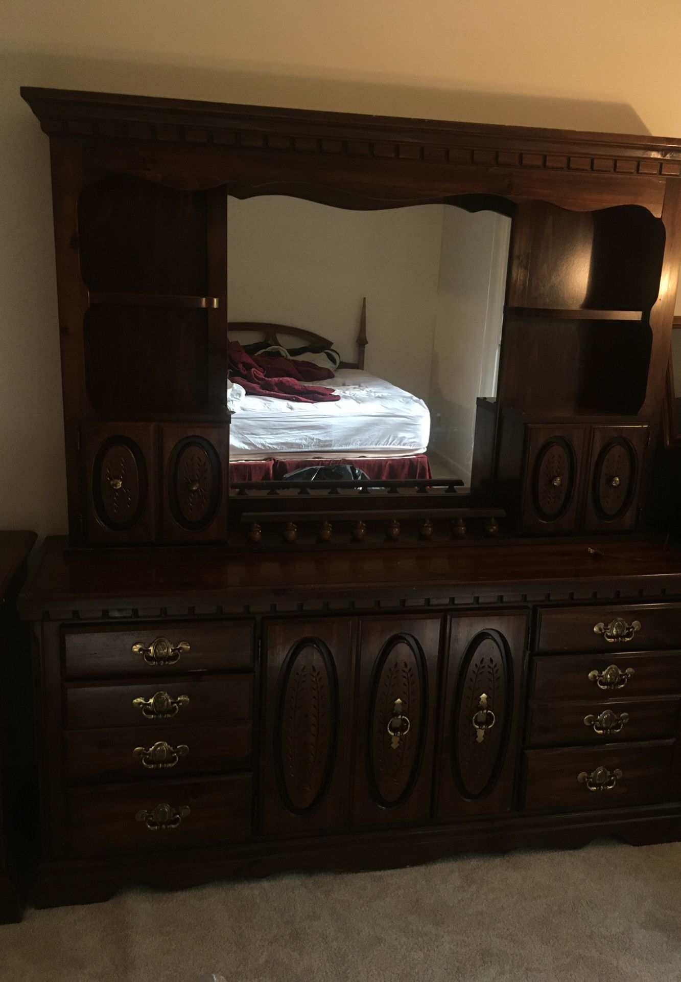 Free chest/armoire