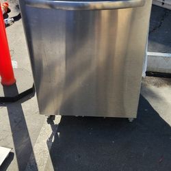 Frigidaire Dishwasher