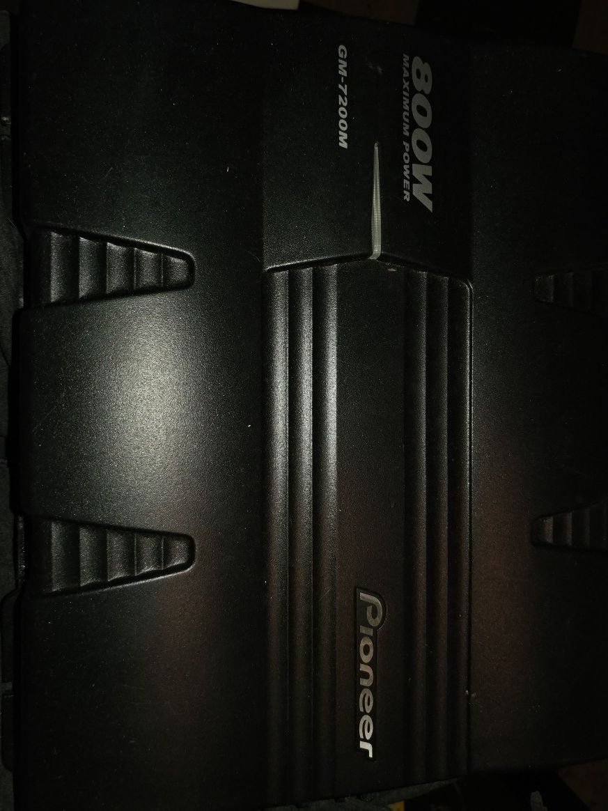 Pioneer Amplifier 800 w
