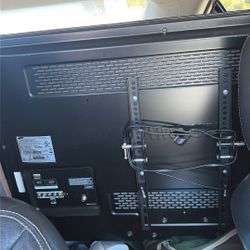 Samsung Wall Mount TV