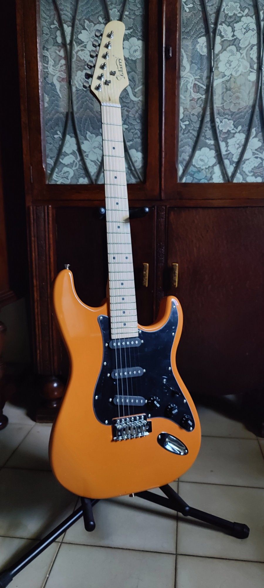 Open Box Full Size Electric Guitar With New Bag