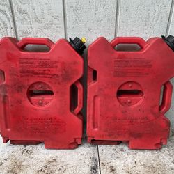 Roto Pax 2 Gallon Gas Tanks
