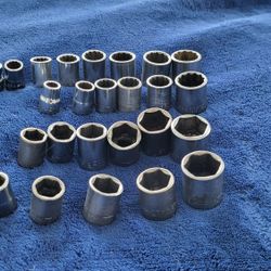 Vintage Craftsman 3/8 Standard And Metric Sockets 