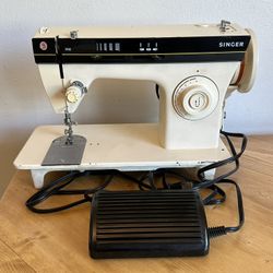 Singer 3102 Sewing Machine