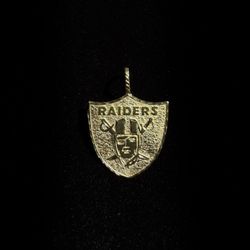 14k Diamond Cut Raiders Pendant