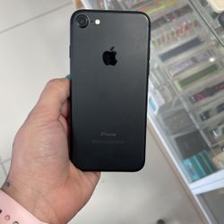 Apple iPhone 7 Black 32GB 